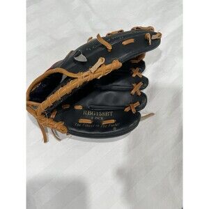 Rawlings RBG158BT 9" Youth Baseball Glove - Derek Jeter Signature Series  - RHT